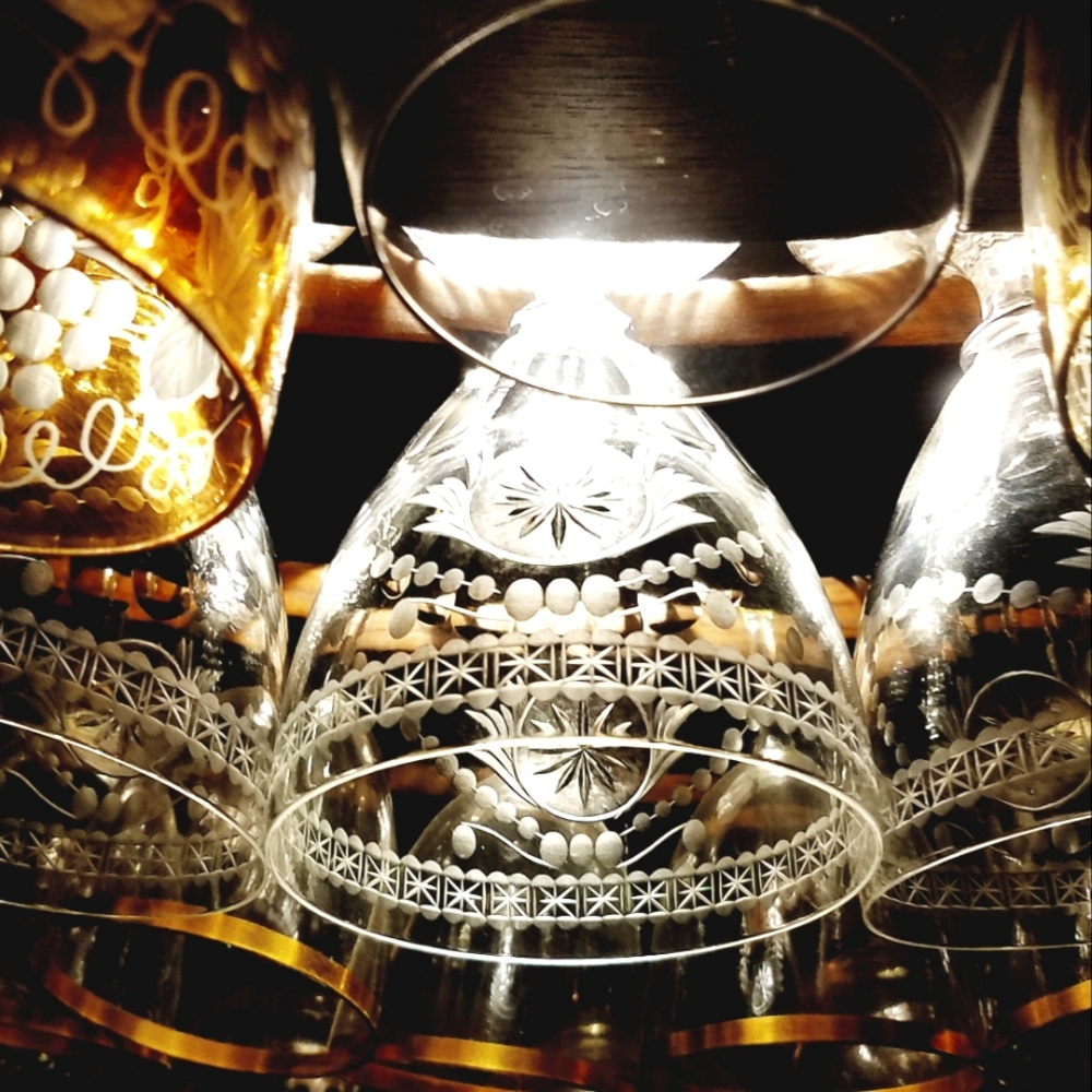 William Yeoward, 8 "Pearl" Crystal Goblets